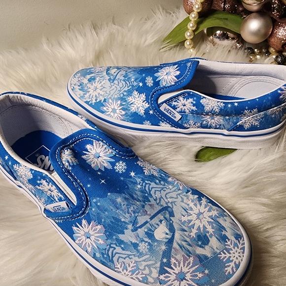 Vans CLASSIC SLIP-ON V KIDS 'SNOWFLAKES - WINTER WONDERLAND size2.5 new - Picture 2 of 8